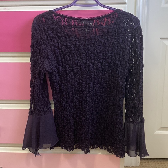 Whimsygoth vintage dark purple bell sleeve lace top - Picture 4 of 8